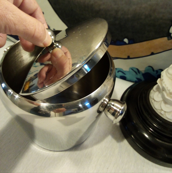 Vintage MCM stainless steel single service ice bucket - Picture 7 of 8